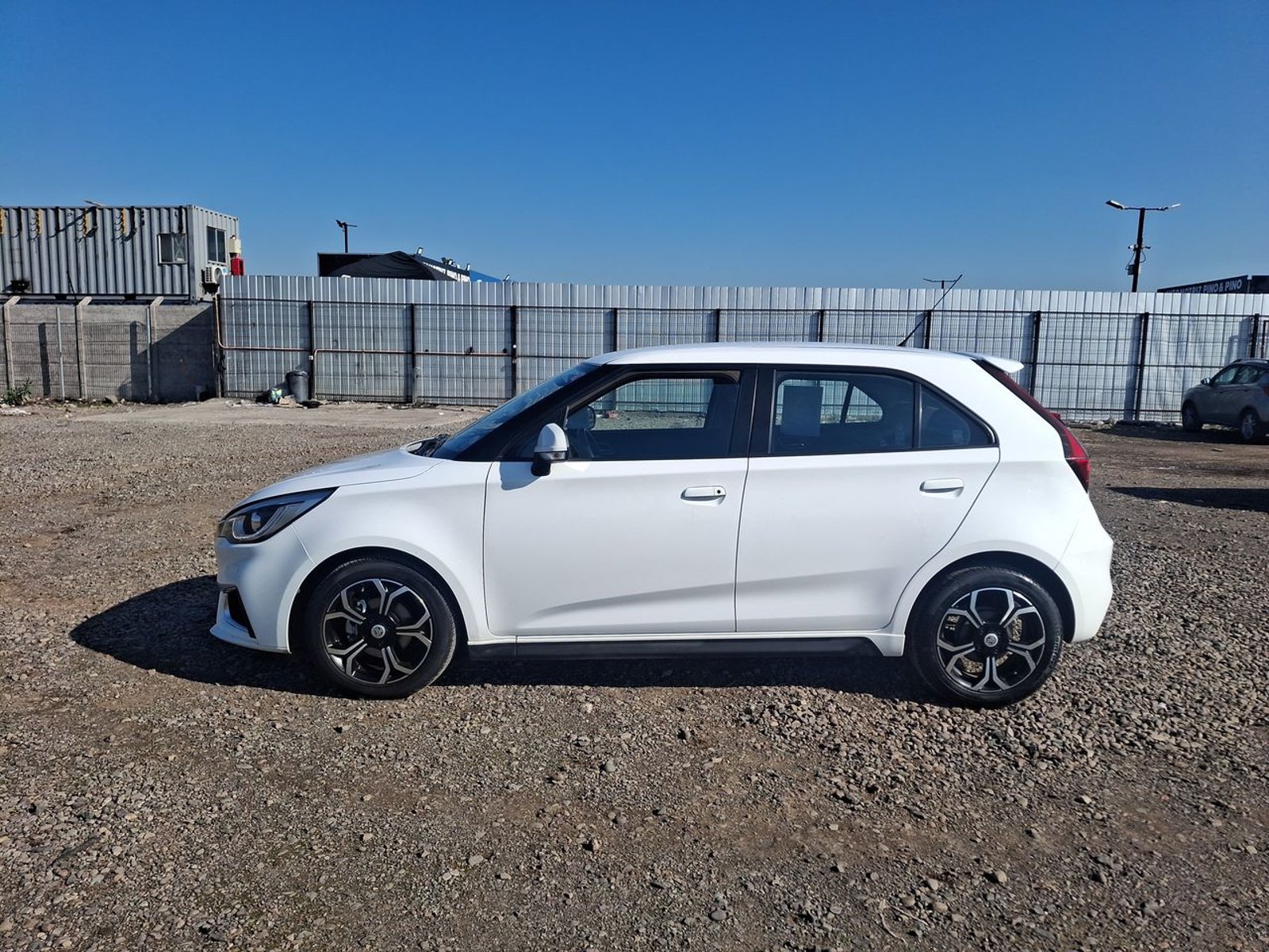MG Mg 3 1.5 Comfort 4x2 Hb Mt 5p 2022 - Imagen 4 de 8