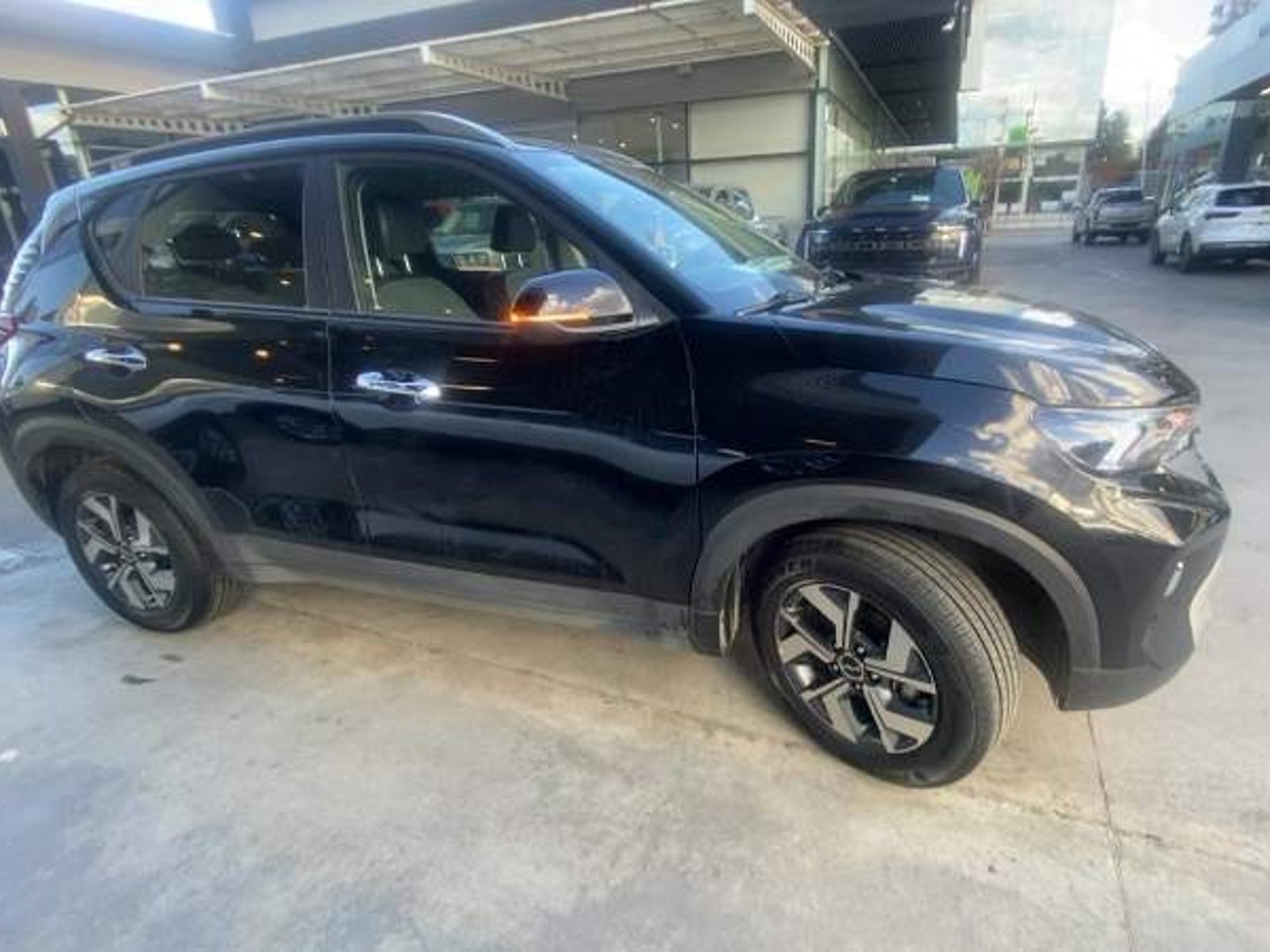 Kia Sonet 1.5 Ex Full 4x2 Ri 6mt 5p 2024 - Foto 3 de 5
