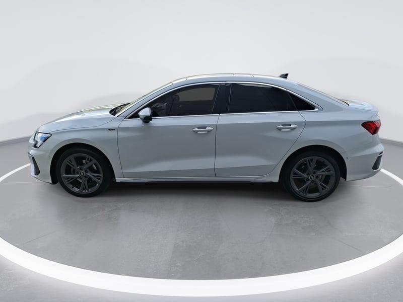 Audi A3 1.4 Tfsi 35 Sport 4x2 Sdn At 4p 2024 - Imagen 4 de 8