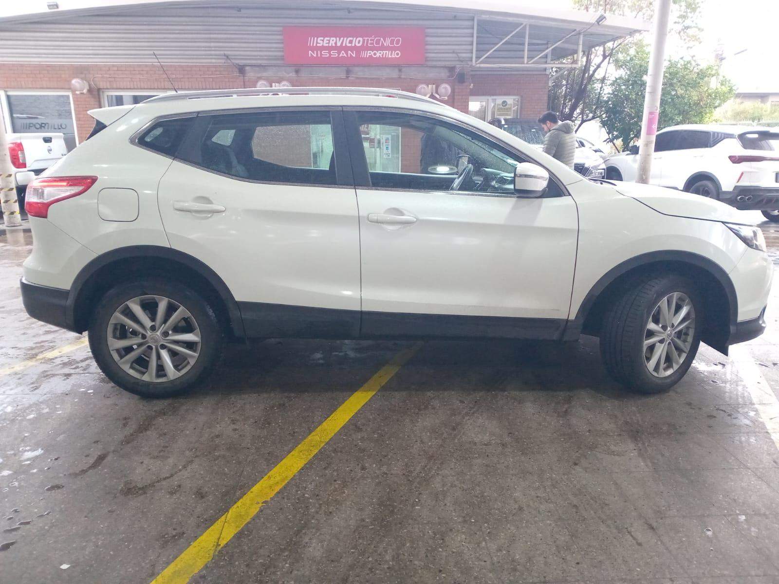 Nissan Qashqai 2.0 Sense 4x2 Mt 5p 2017 - Foto 3 de 5