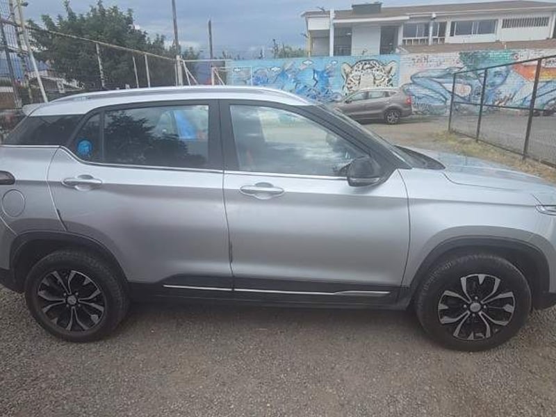 Chevrolet Groove 1.5 Premier 4x2 Mt 5p 2023 - Imagen 3 de 5