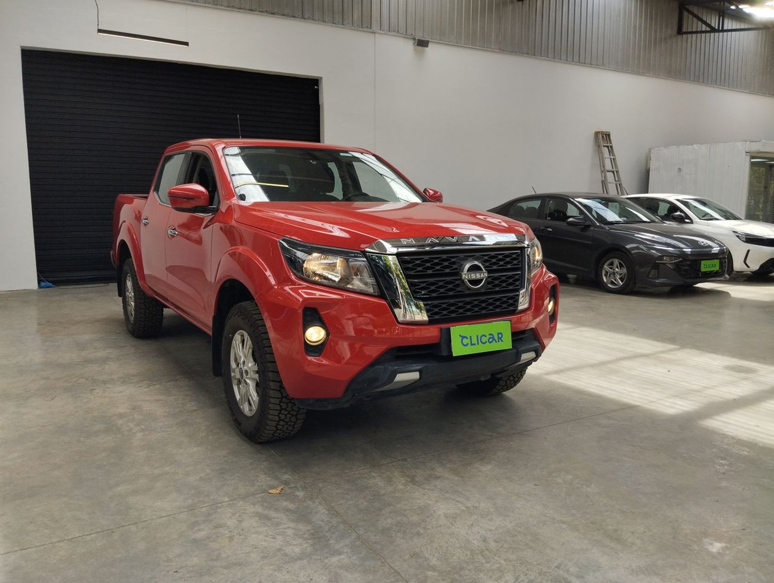 Nissan Navara 2.3d Xe Diesel 4x2 Dob.cab. Mt 4p 2024 - Imagen 4 de 8