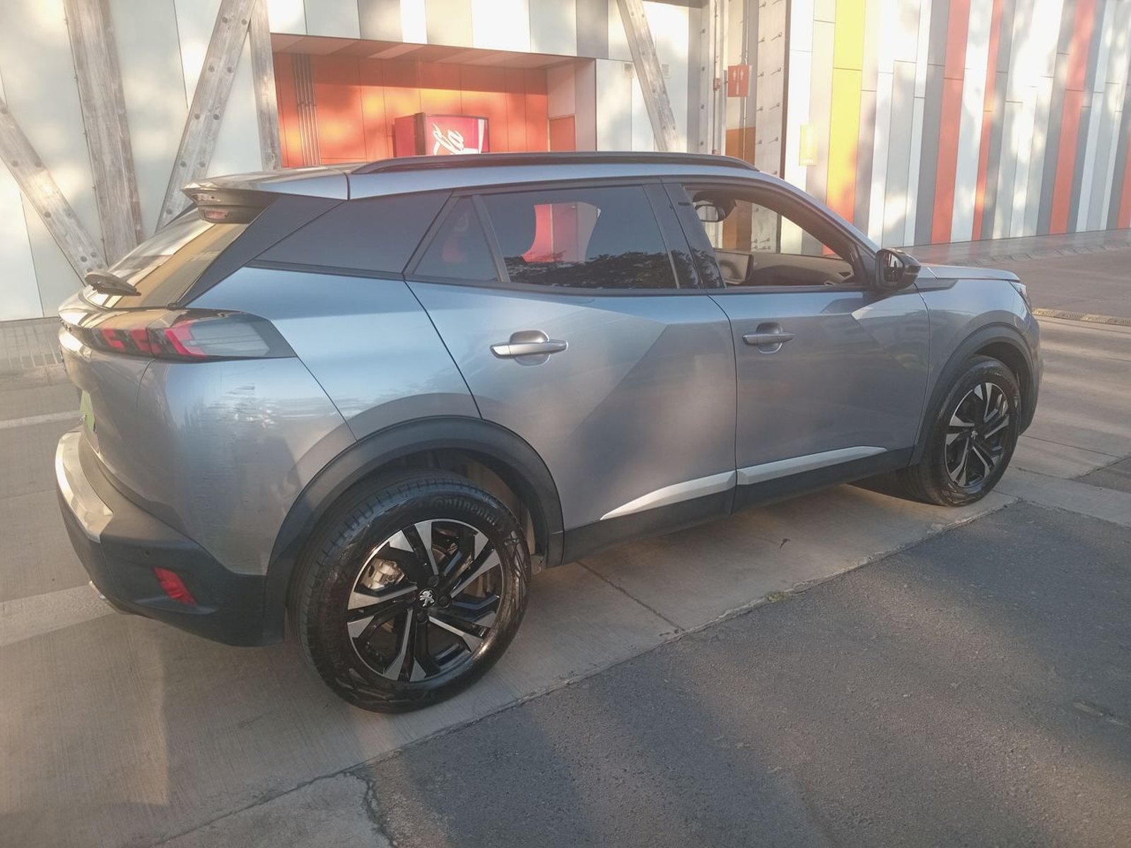 Peugeot 2008 1.2 Allure Puretech 130 4x2 At 5p 2023 - Imagen 7 de 8