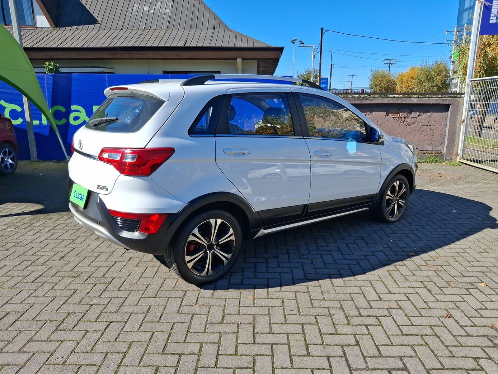 Baic X25 1.5 Elite 4x2 Mt 5p 2019 - Imagen 7 de 8