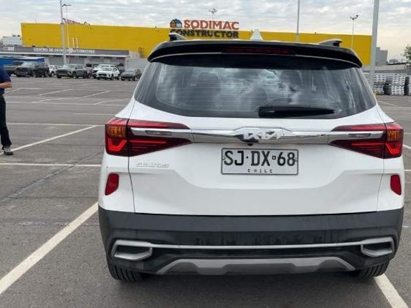 Kia Seltos 1.6 Ex Full 4x2 6at 5p 2023 - Imagen 5 de 5