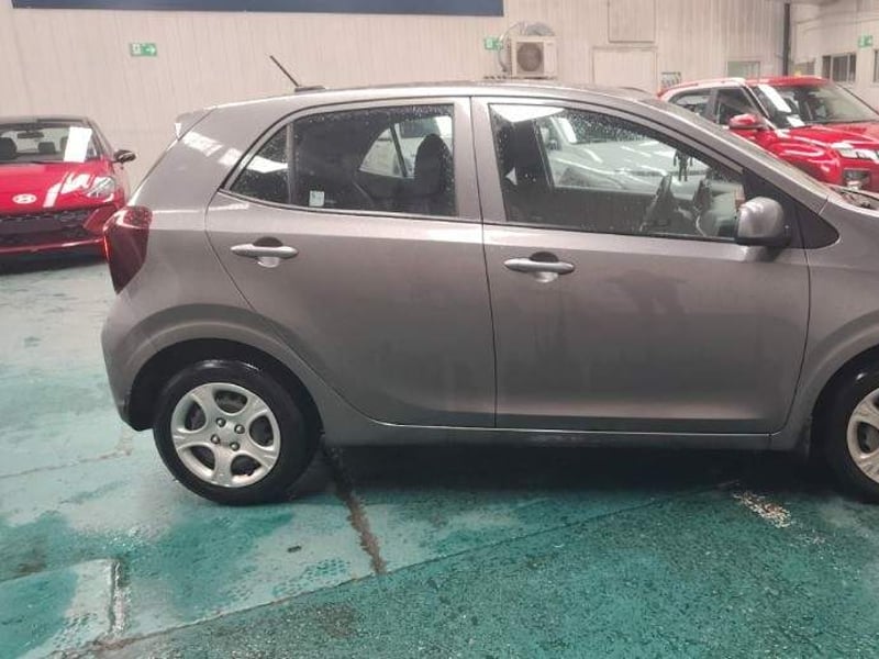 Kia Morning 1.2 Ex 4x2 Hb Ac 5mt 5p 2025 - Imagen 3 de 5