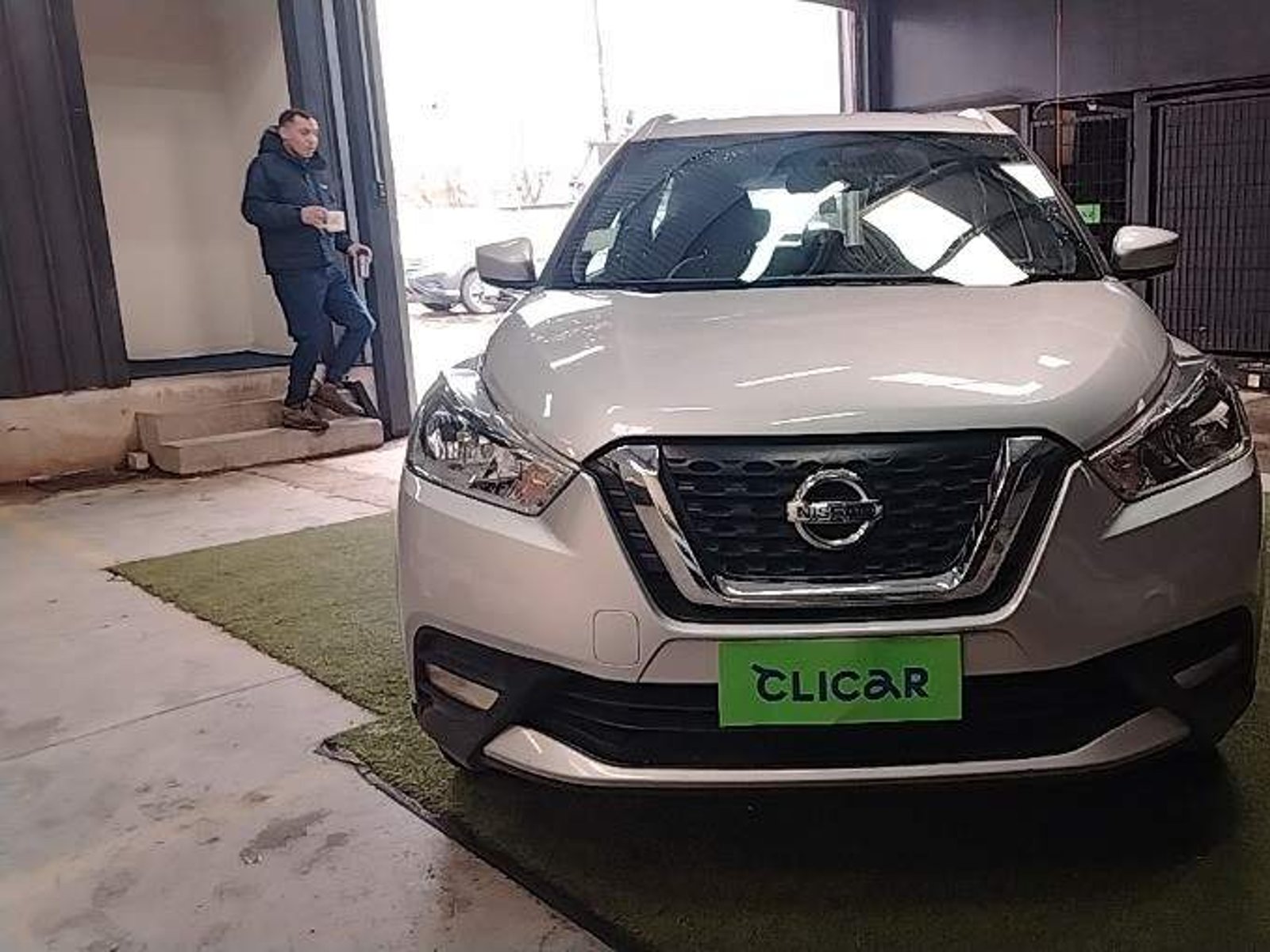 Nissan Kicks 1.6 Advance 4x2 Mt 5p 2018 - Foto 2 de 5