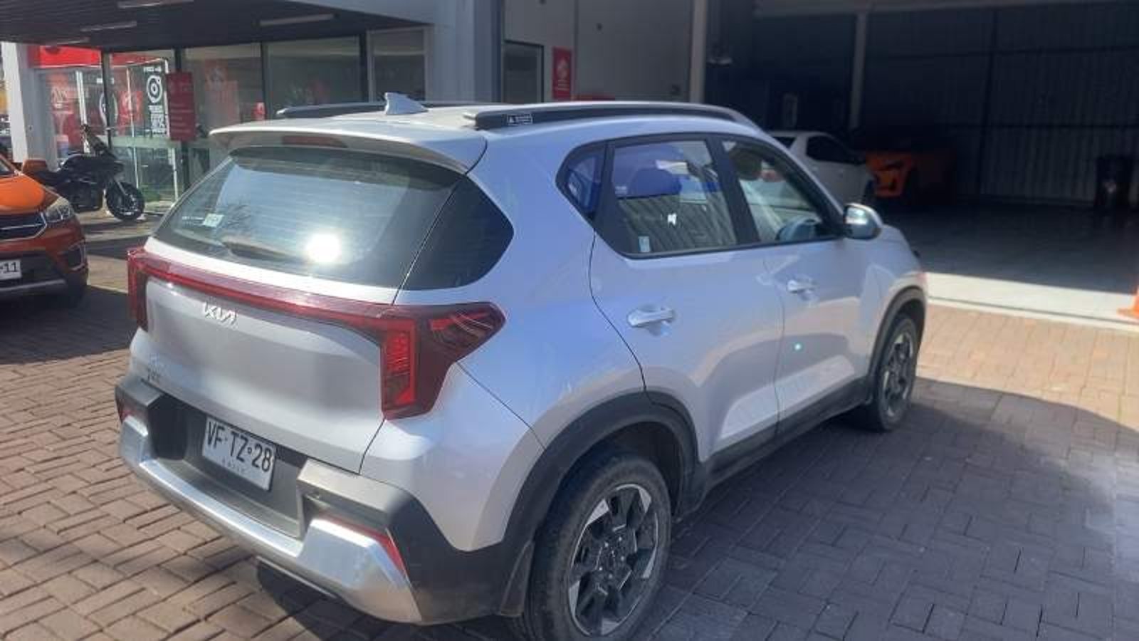 Kia Sonet 1.5 Ex 4x2 6mt 5p 2025 - Imagen 4 de 5