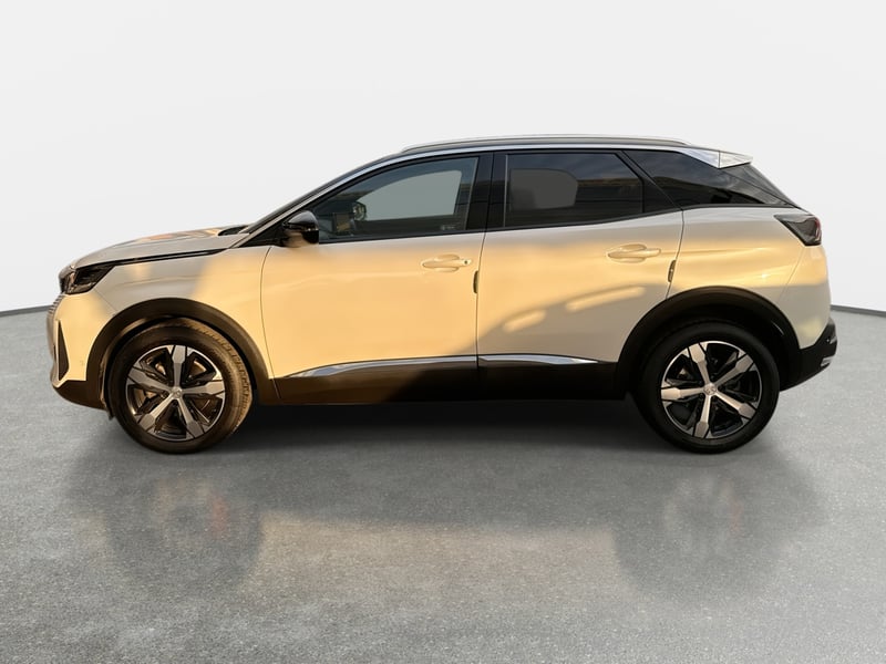 Peugeot 3008 1.5 Allure Pack Bluehdi 130 4x2 Eat8 5p 2024 - Imagen 4 de 8