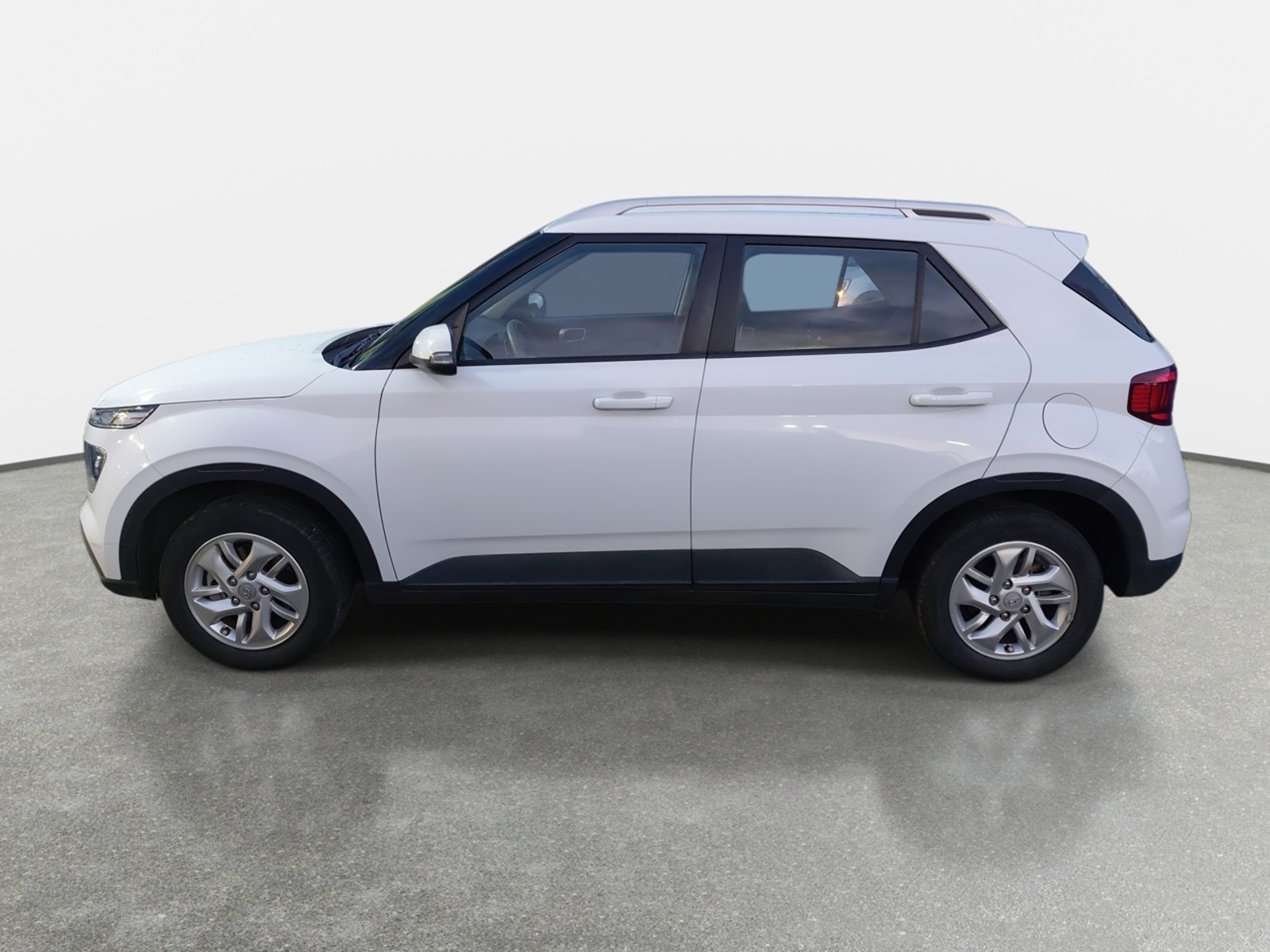 Hyundai Venue 1.6 Qx Plus 4x2 Mt 5p 2023 - Foto 4 de 8
