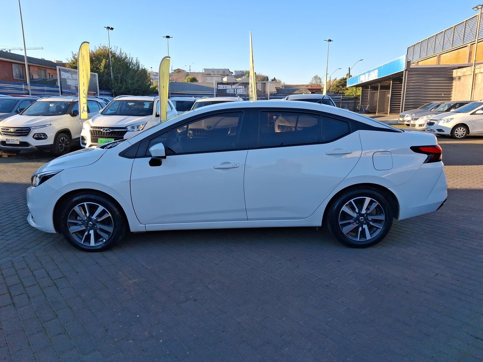 Nissan Versa 1.6 Exclusive 4x2 Cvt At 4p 2023 - Foto 4 de 8