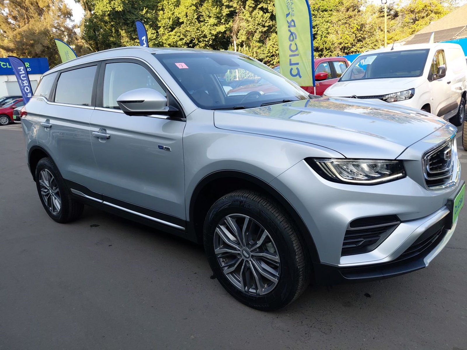 Geely Azkarra 2023