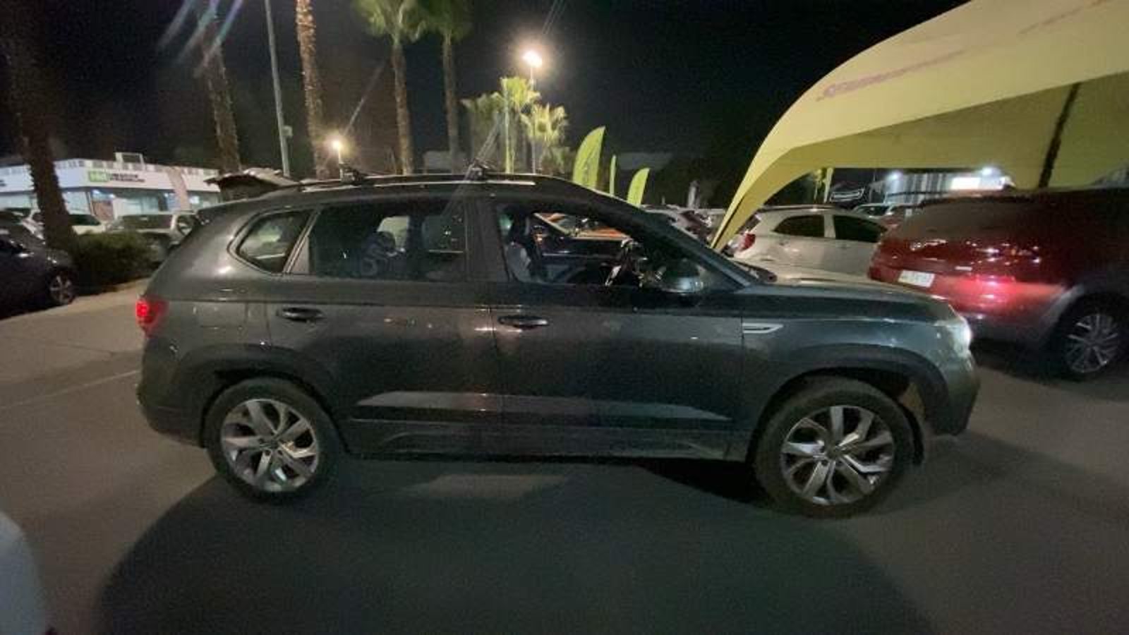 Volkswagen Taos 1.4 Tsi Comfortline Sky 4x2 At 5p 2023 - Foto 3 de 8