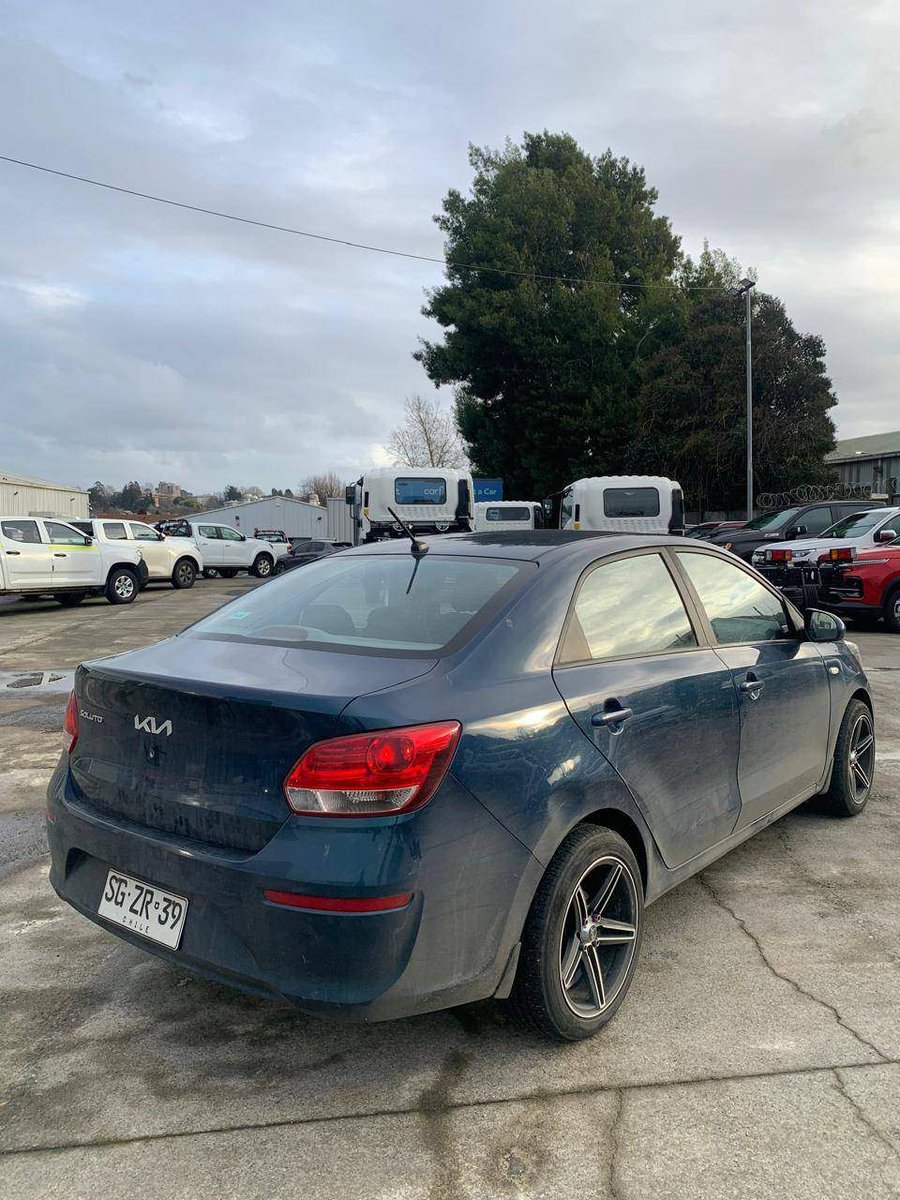 Kia Soluto 1.4 Lx Ac 4x2 Mt 4p 2023 - Imagen 4 de 5