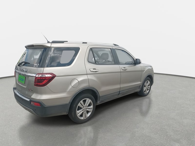Changan Cx70 1.6 Comfort 4x2 Mt 5p 2020 - Imagen 7 de 8