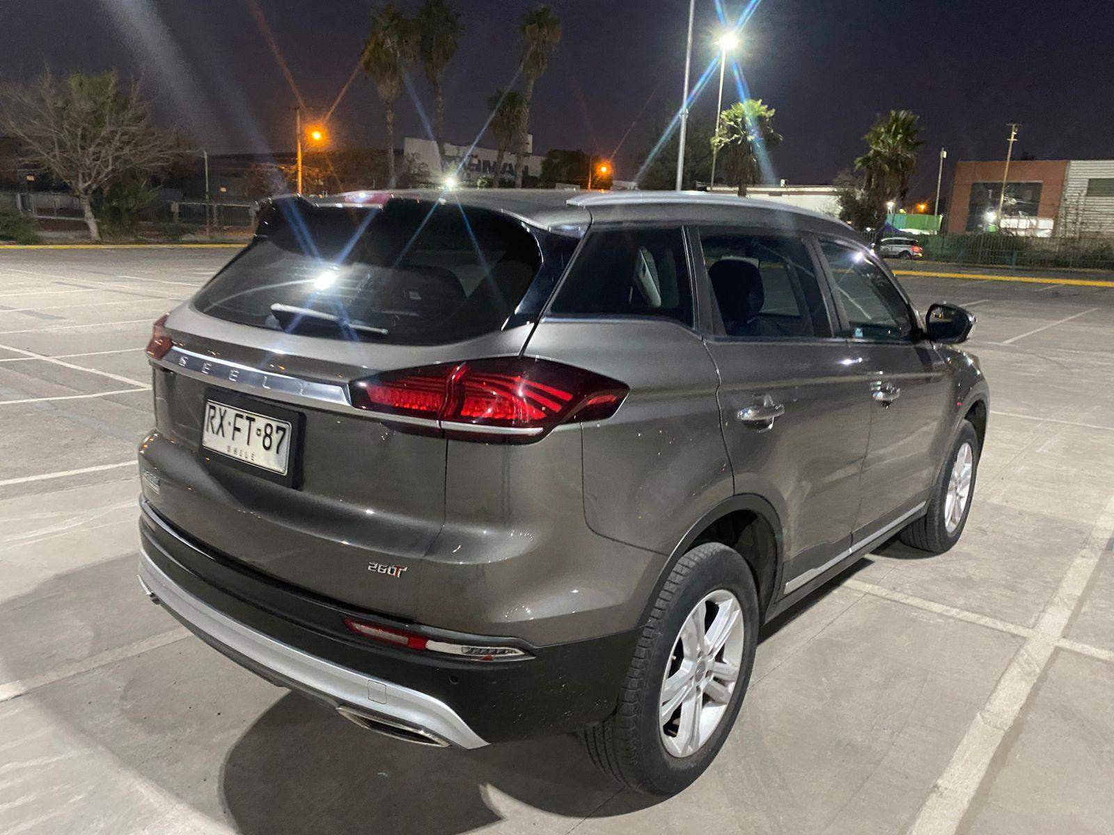 Geely Azkarra 1.5t Comfort 4x2 6at 5p 2022 - Foto 4 de 8