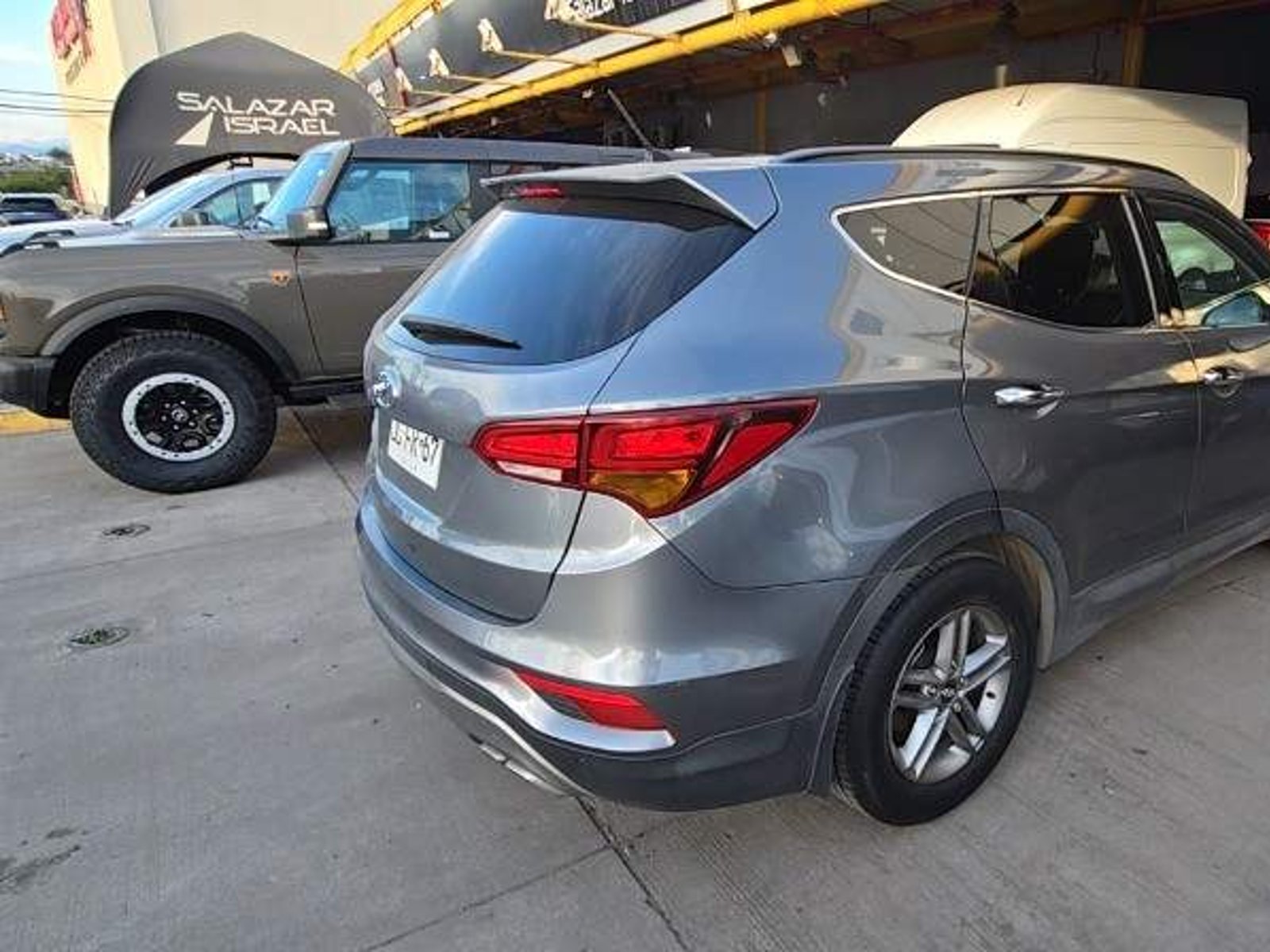 Hyundai Santa Fe 2.4 Gls 4wd Dm Wgn Mt 5p 2017 - Foto 4 de 5
