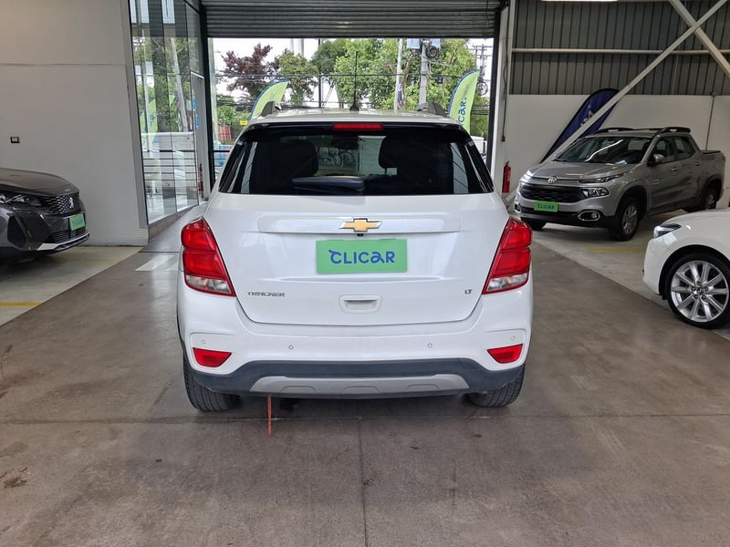 Chevrolet Tracker 1.8 Lt Ml Fwd E5 Mt 5p 2018 - Imagen 6 de 8