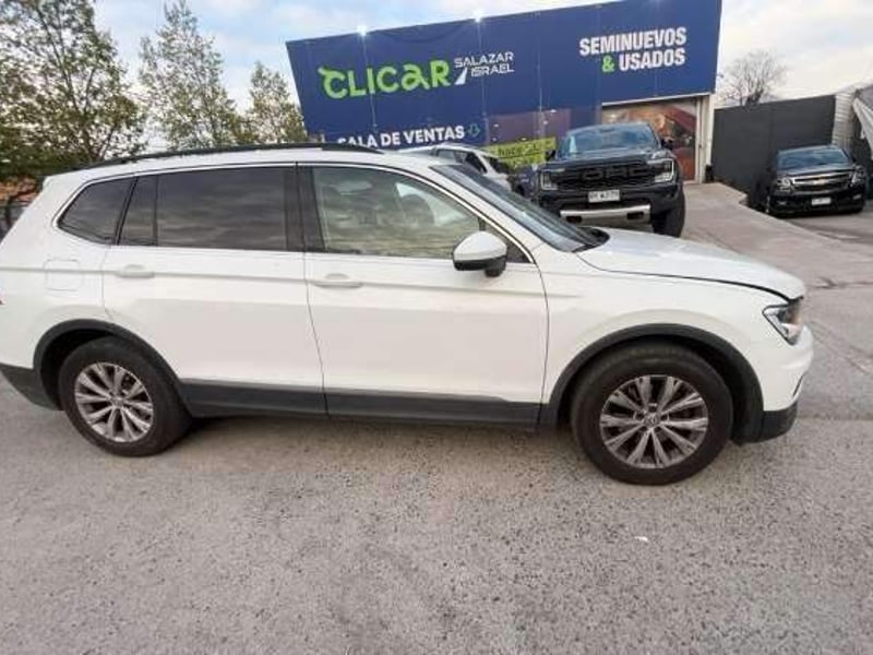 Volkswagen Tiguan 1.4 Tsi Comfortline 4x2 At 5p 2018 - Imagen 3 de 5