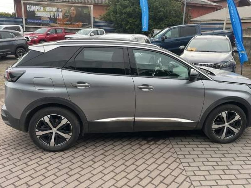 Peugeot 3008 1.5 Allure Pack Bluehdi 130 4x2 Eat8 5p 2024 - Imagen 3 de 5
