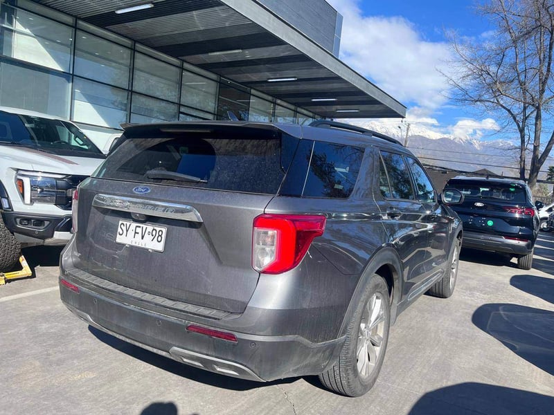 Ford Explorer 2.3 Ecoboost Xlt 4x2 At 5p 2023 - Imagen 4 de 5