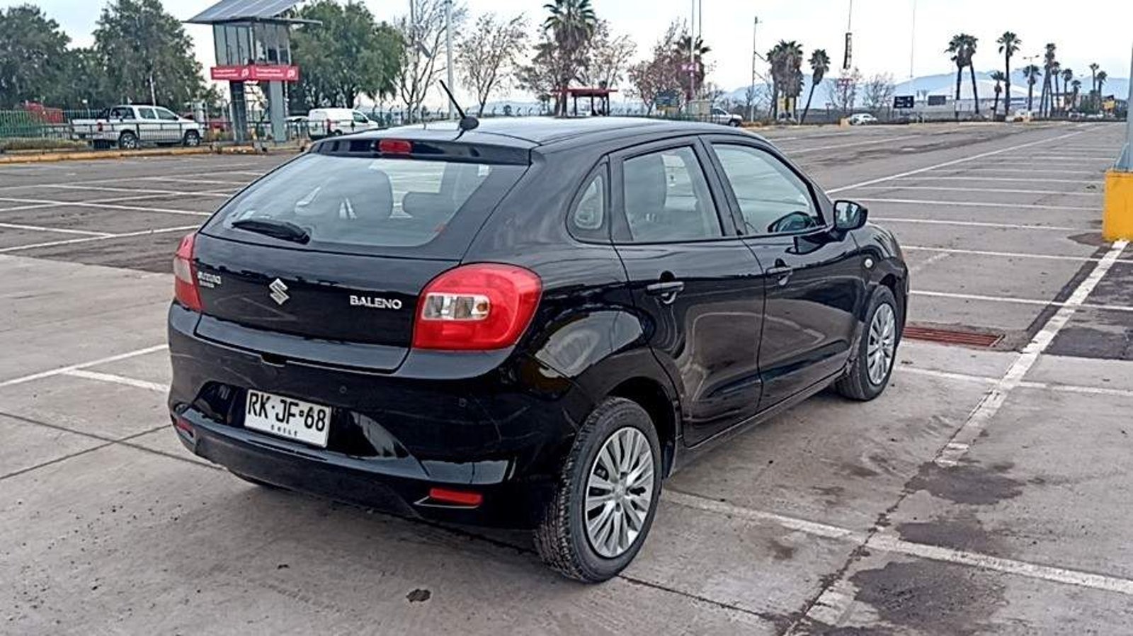 Suzuki Baleno 1.4 Gl 4x2 Hb Mt 5p 2022 - Imagen 4 de 5