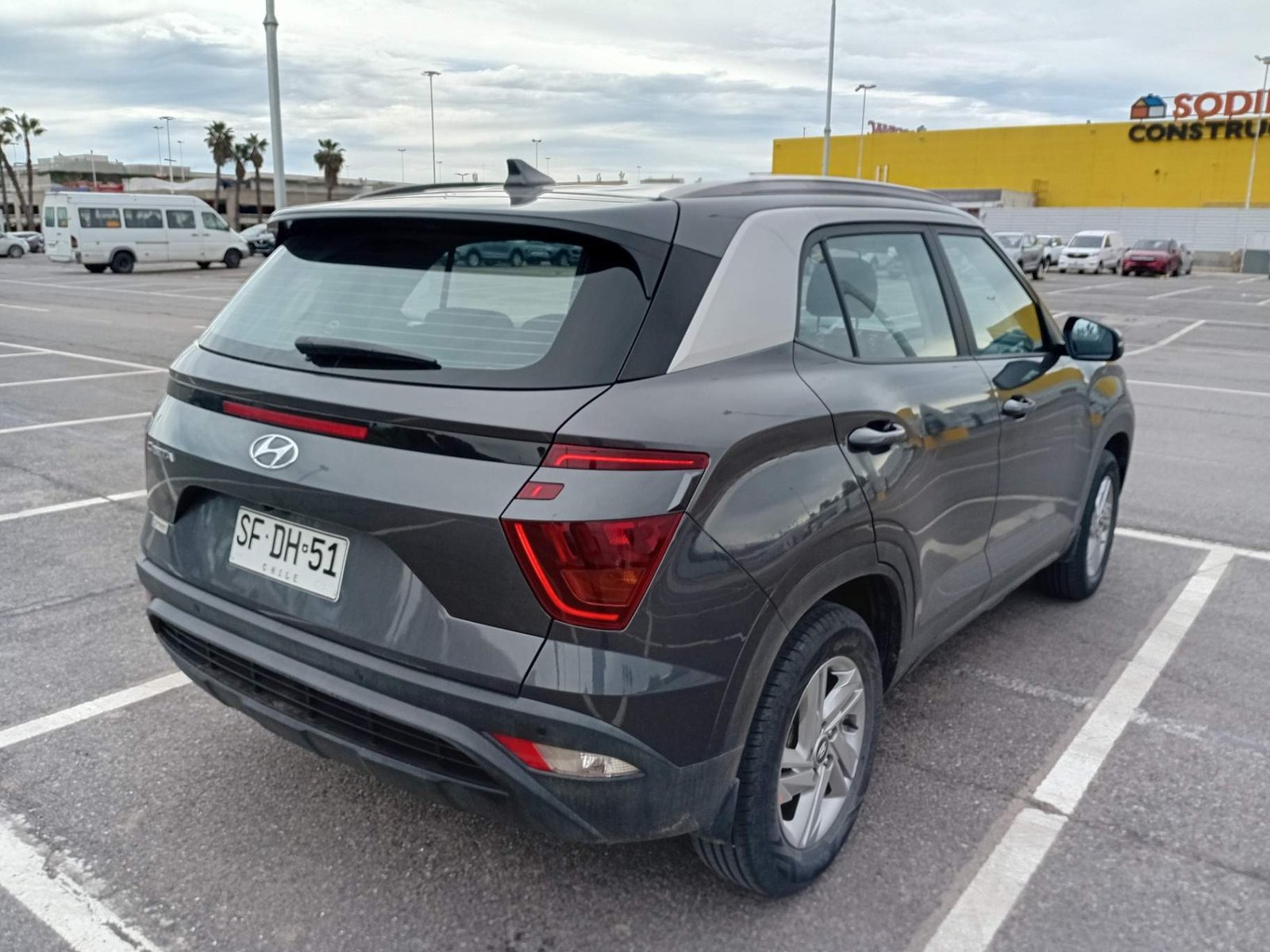 Hyundai Creta 1.5 Plus Su2i 4x2 Mt 5p 2022 - Foto 4 de 5