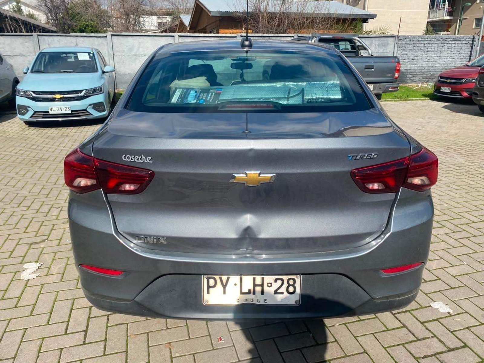 Chevrolet Onix 1.0t Lt 4x2 Sedan Mt 4p 2021 - Imagen 4 de 4
