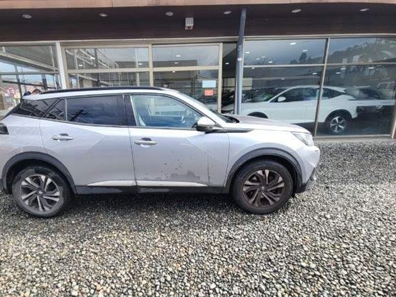 Peugeot 2008 1.5 Allure Bluehdi Diesel 4x2 130 At 5p 2021 - Imagen 3 de 5