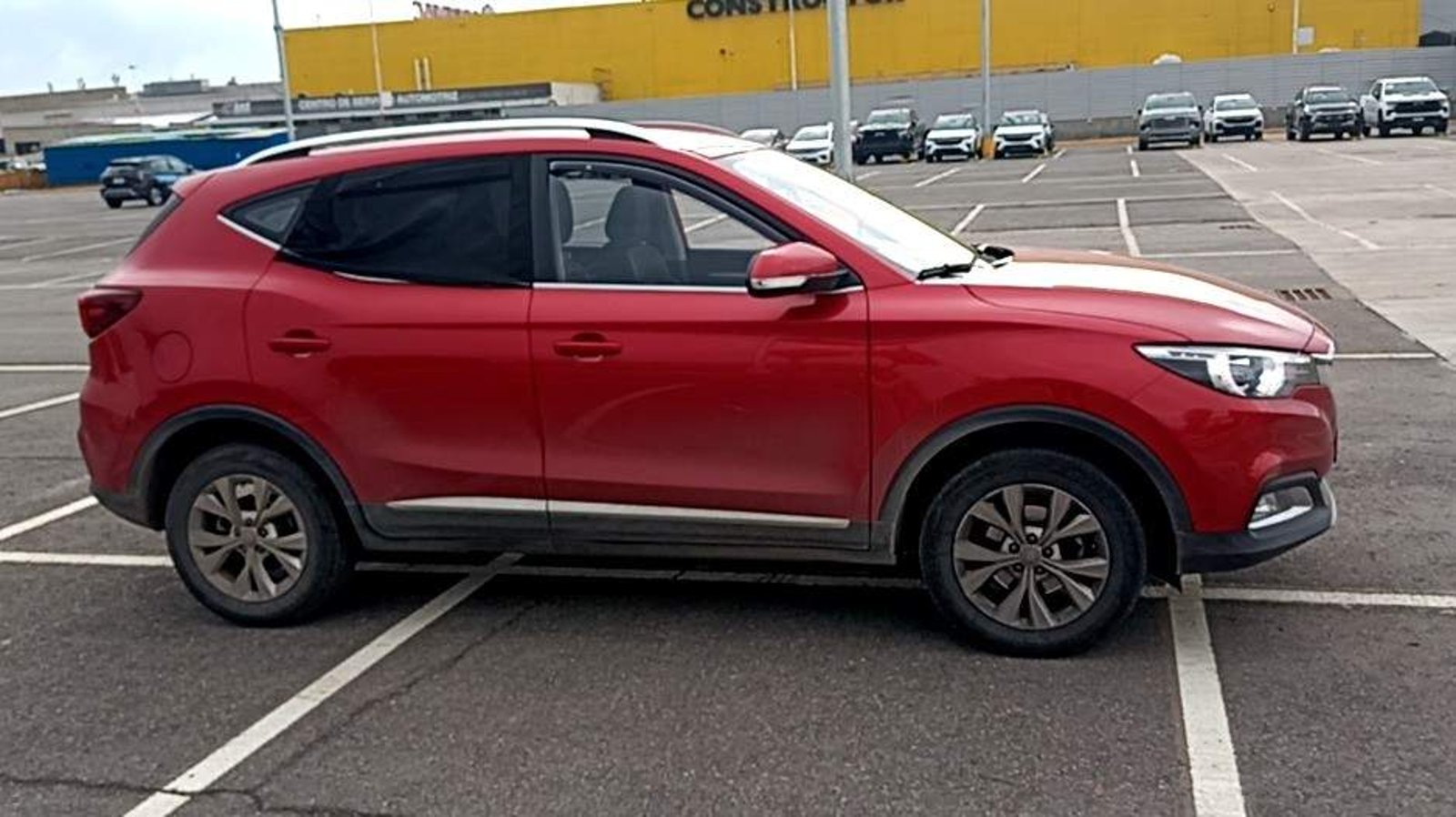 MG Mg Zs 1.5 Std 4x2 Mt 5p 2024 - Imagen 3 de 5