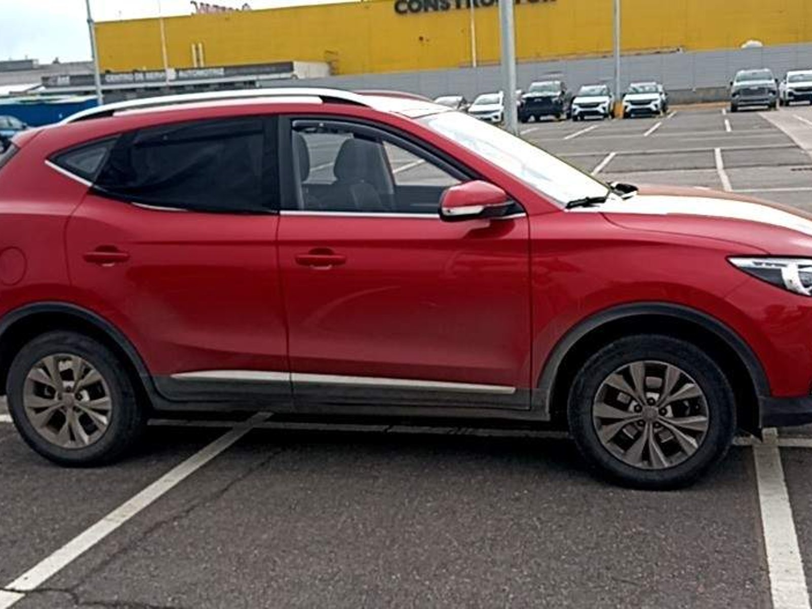 MG Mg Zs 1.5 Std 4x2 Mt 5p 2024 - Foto 3 de 5