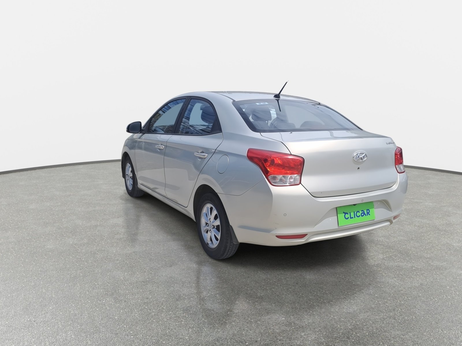 Hyundai Verna 1.4 Cb Value 4x2 Mt5 4p 2022 - Foto 5 de 8