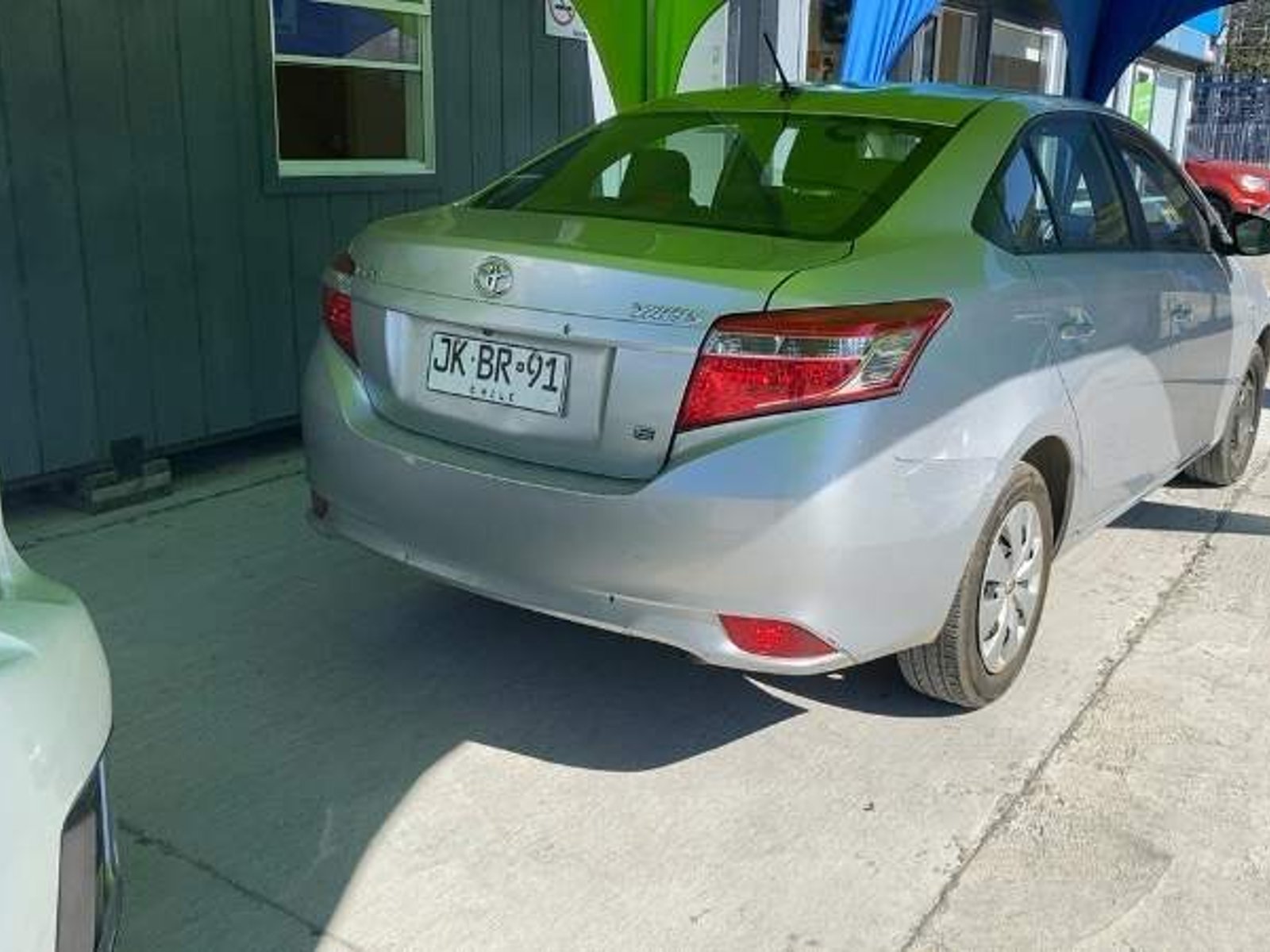 Toyota Yaris 1.5 Gli E 4x2 Mt 4p 2017 - Foto 4 de 5