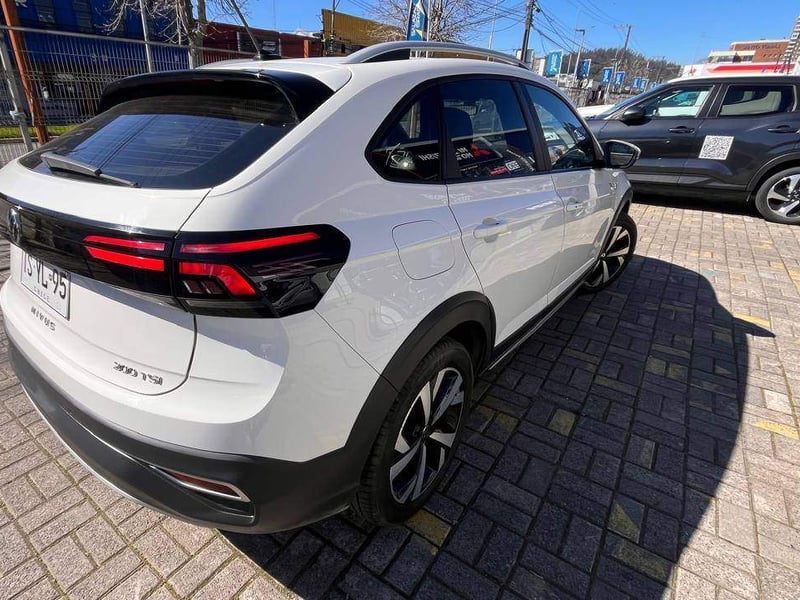 Volkswagen Nivus 1.0 Tsi Highline 4x2 At 5p 2025 - Imagen 4 de 5