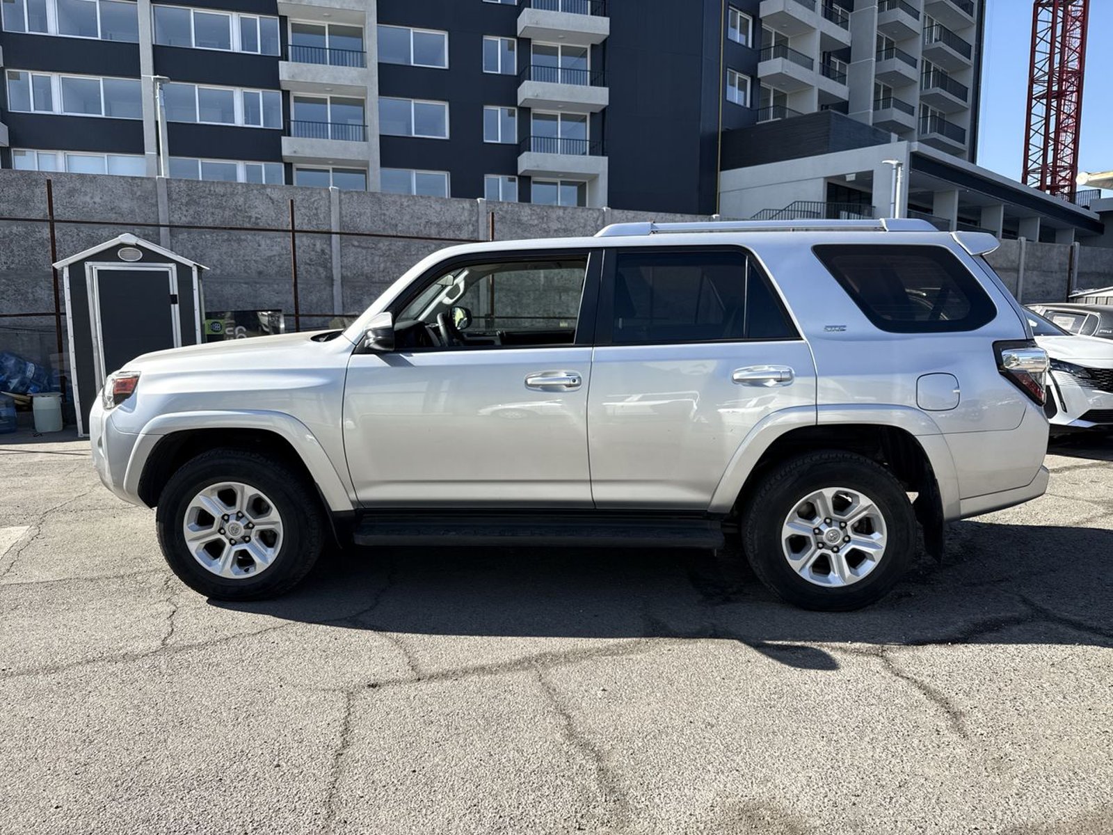 Toyota 4runner 4.0 Sr5 Control Volante Euro V 4x4 At 5p 2021 - Foto 4 de 8