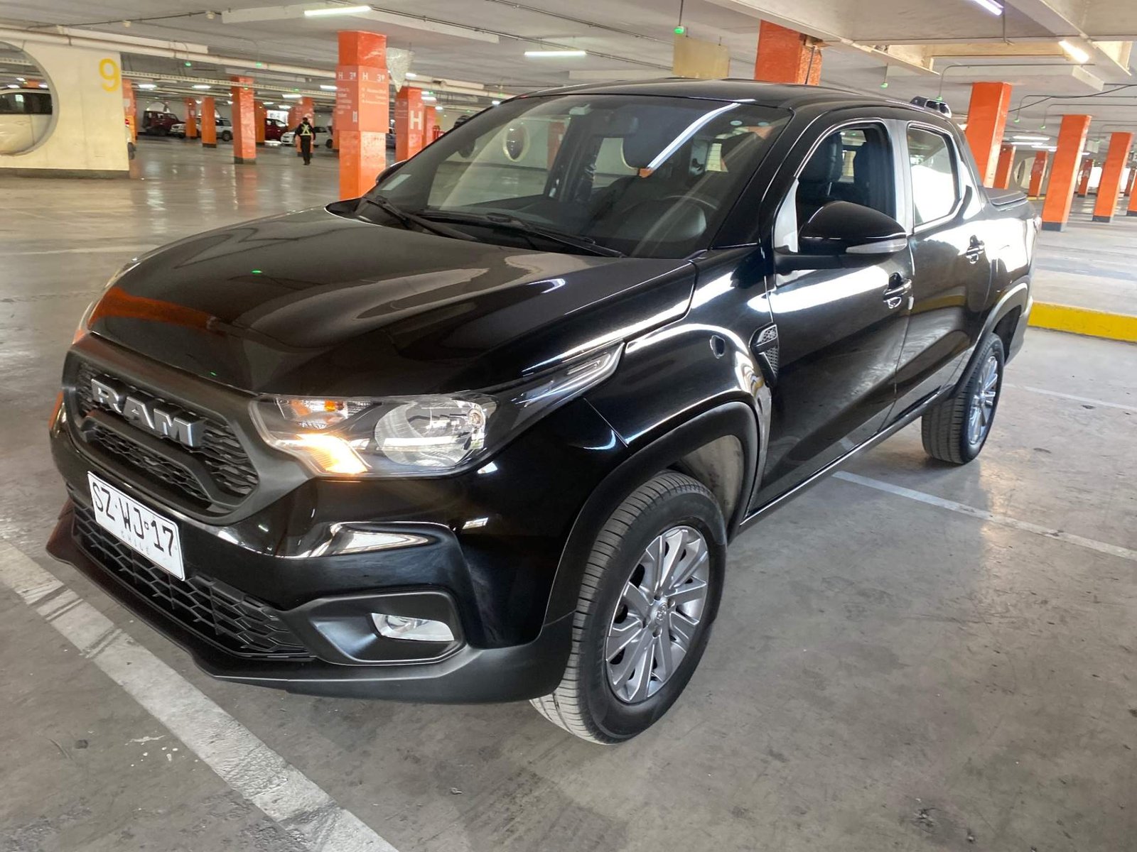 Ram 700 1.4 Bighorn 4x2 Dob. Cab. Mt 4p 2023 - Imagen 6 de 8