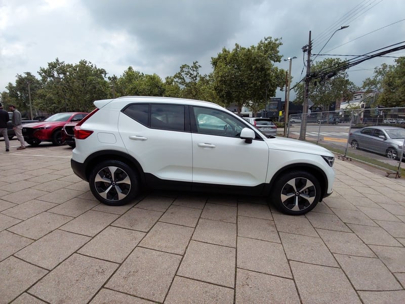 Volvo Xc40 2.0 B4 Plus Hibrido Fwd At 5p 2024 - Imagen 7 de 7