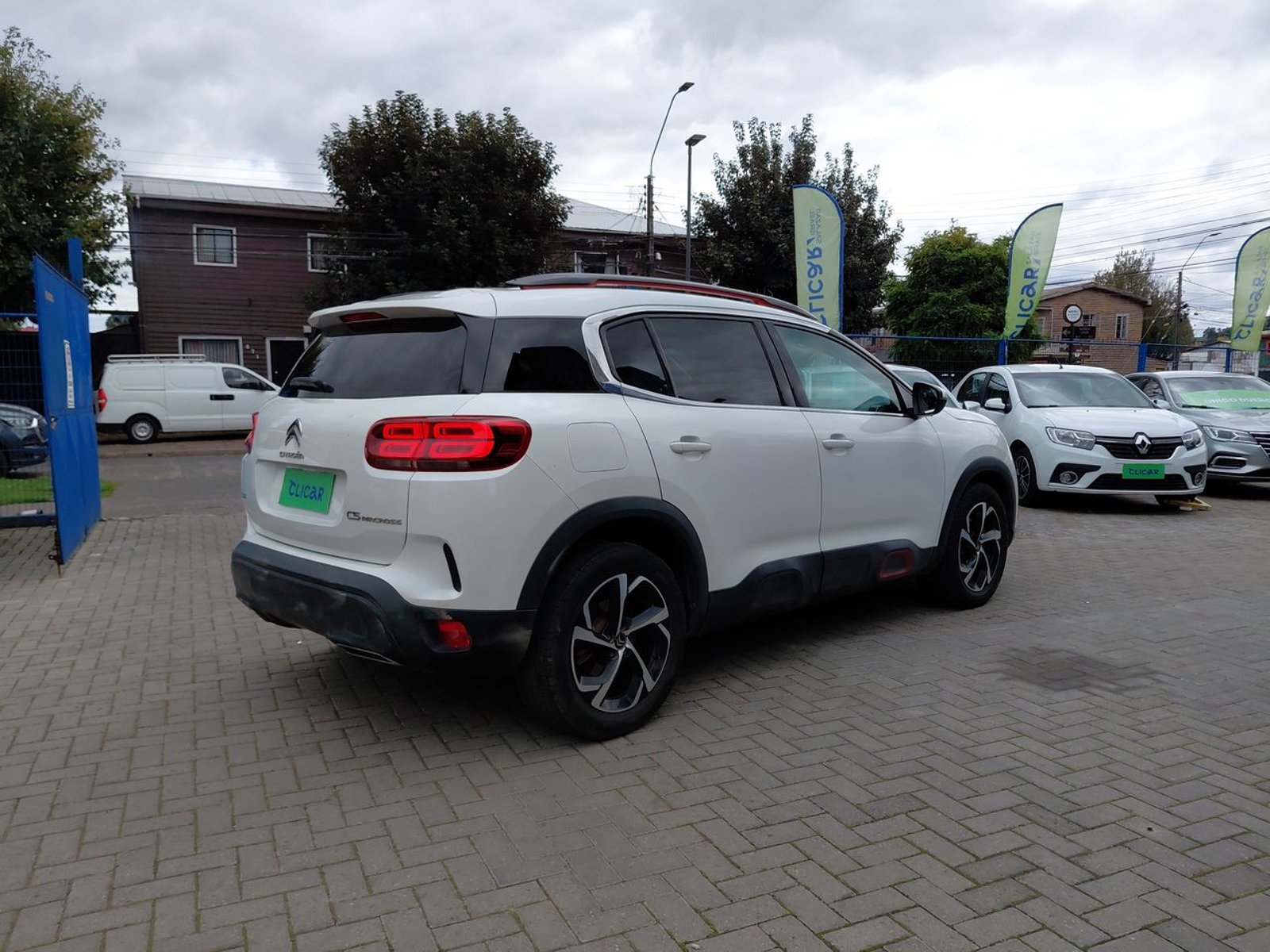 Citroën C5 Aircross 1.5 Shine Diesel 4x2 130 Ss Eat8 At 5p 2023 - Foto 2 de 8