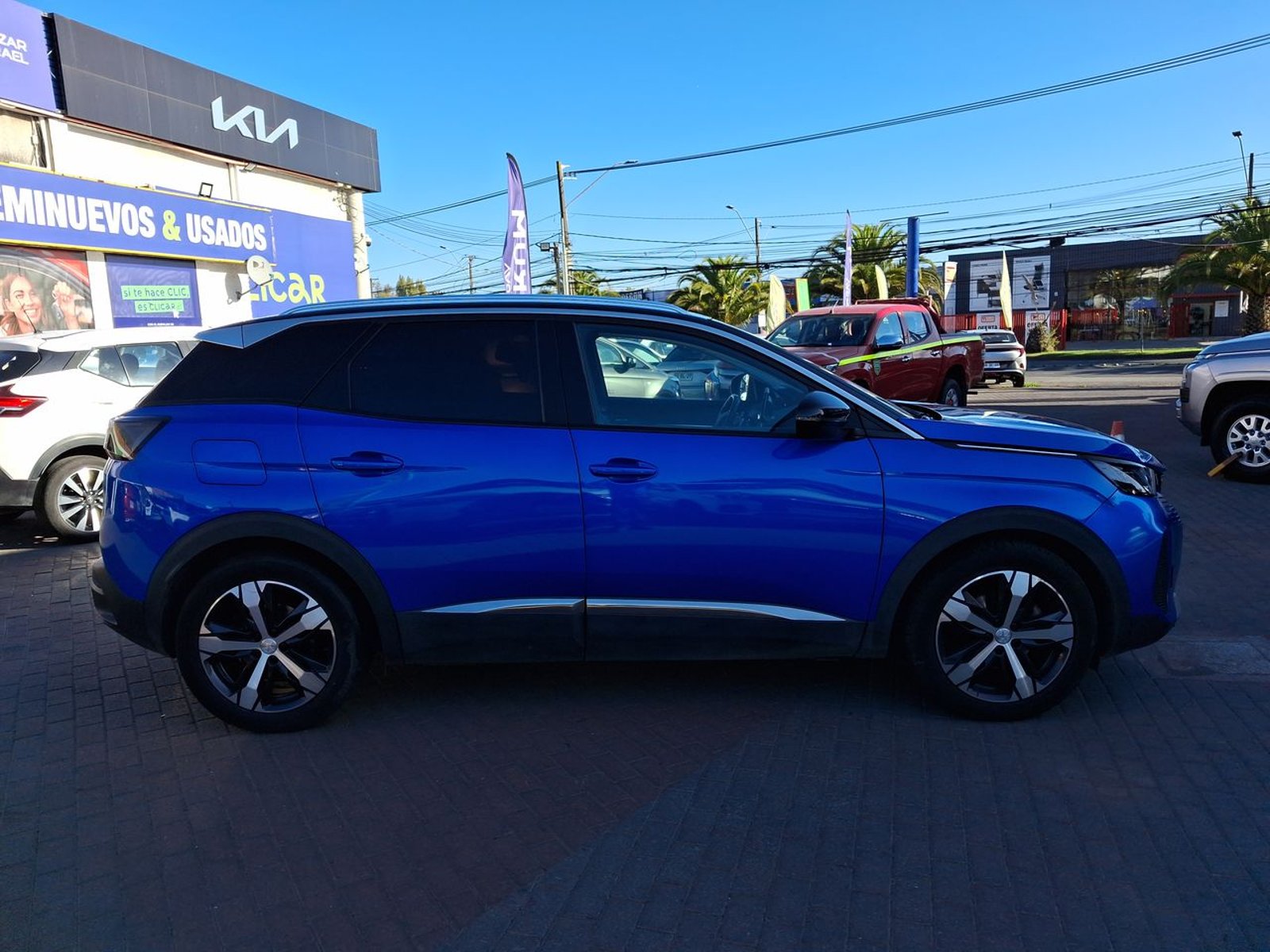 Peugeot 3008 1.5 Allure Pack Bluehdi 4x2 130 Eat8 5p 2022 - Imagen 8 de 8