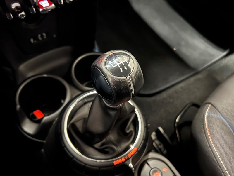 Mini COOPER 1.5 MT 2018 - Imagen 16 de 19
