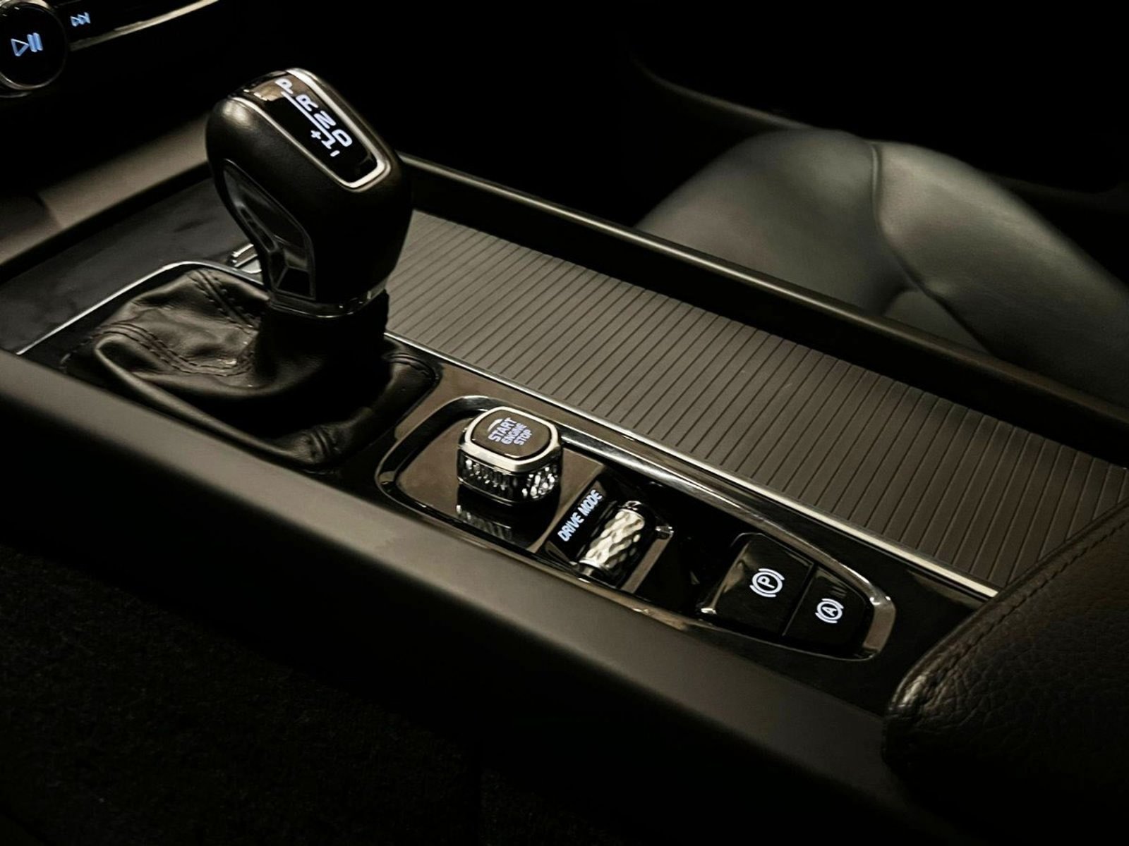 VOLVO XC60 T5 AWD 2.0 AT 2022 - Imagen 19 de 20