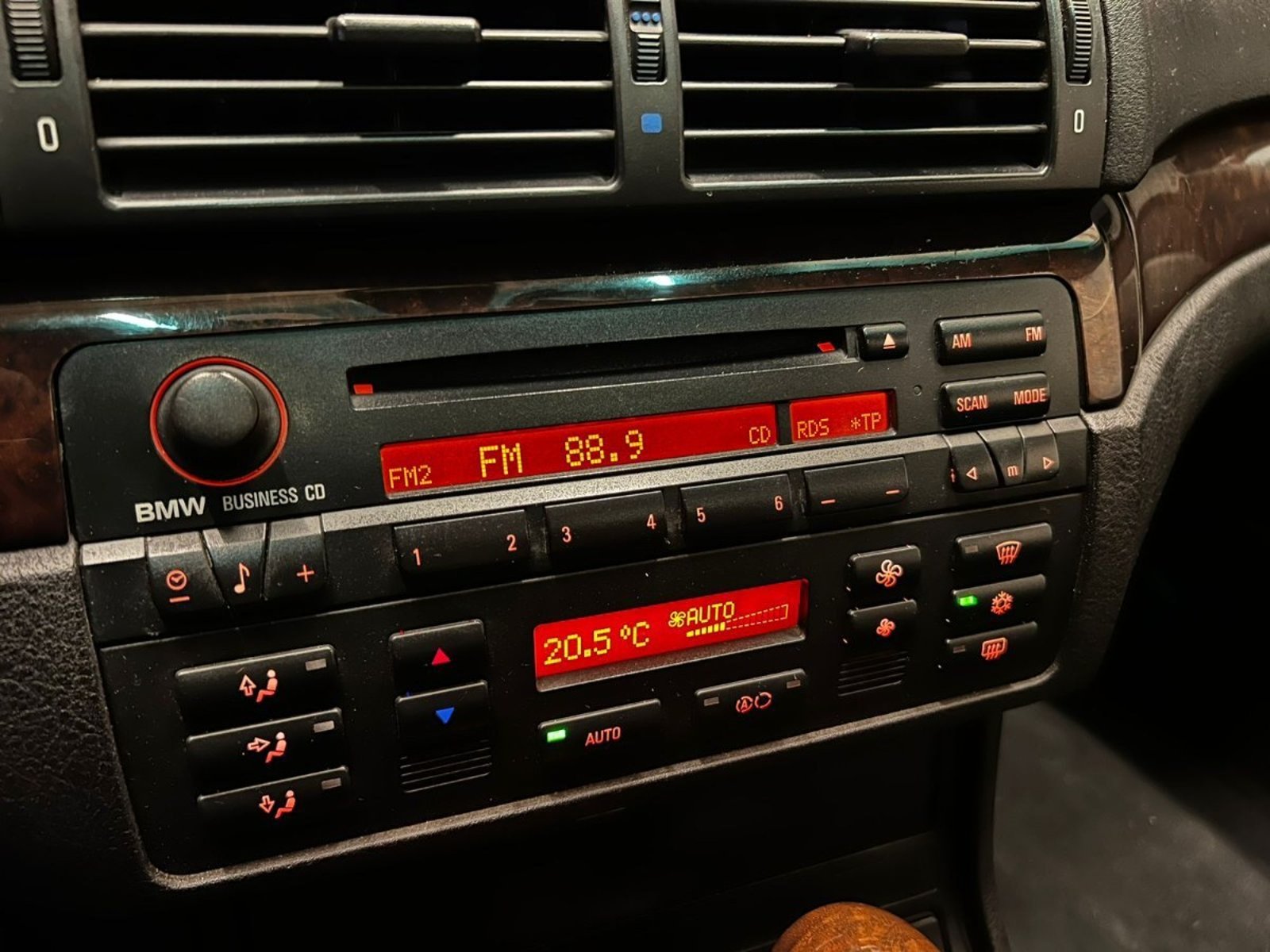 BMW 330 E46 COUPE 3.0 2004 - Imagen 13 de 20