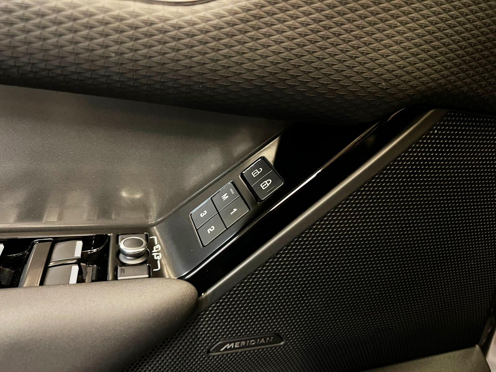 RANGE ROVER VELAR SE 2.0 2023 - Imagen 18 de 20