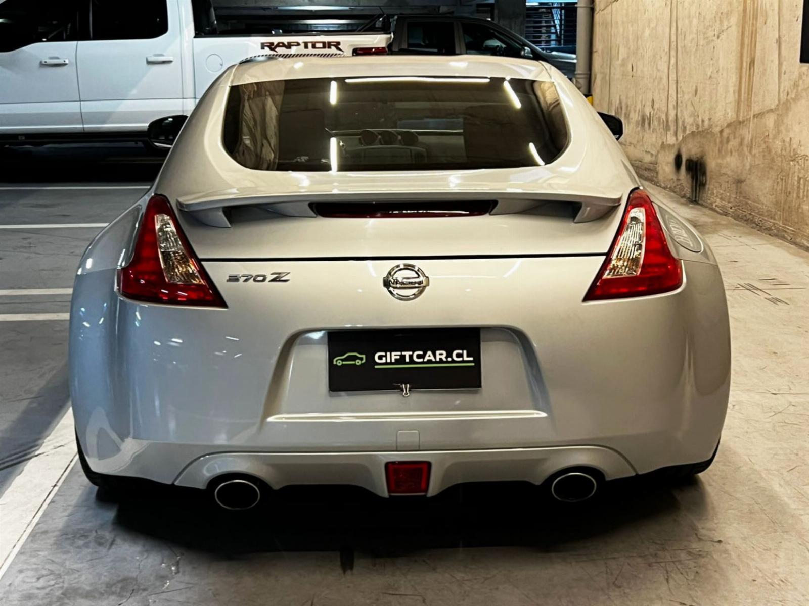 Nissan 370Z COUPE 3.7 AT 2015 - Foto 5 de 20