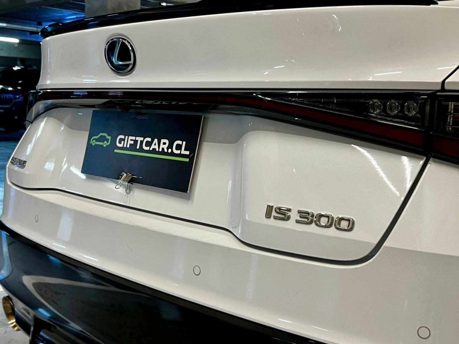 LEXUS IS 300 F SPORT 2022 - Imagen 7 de 19