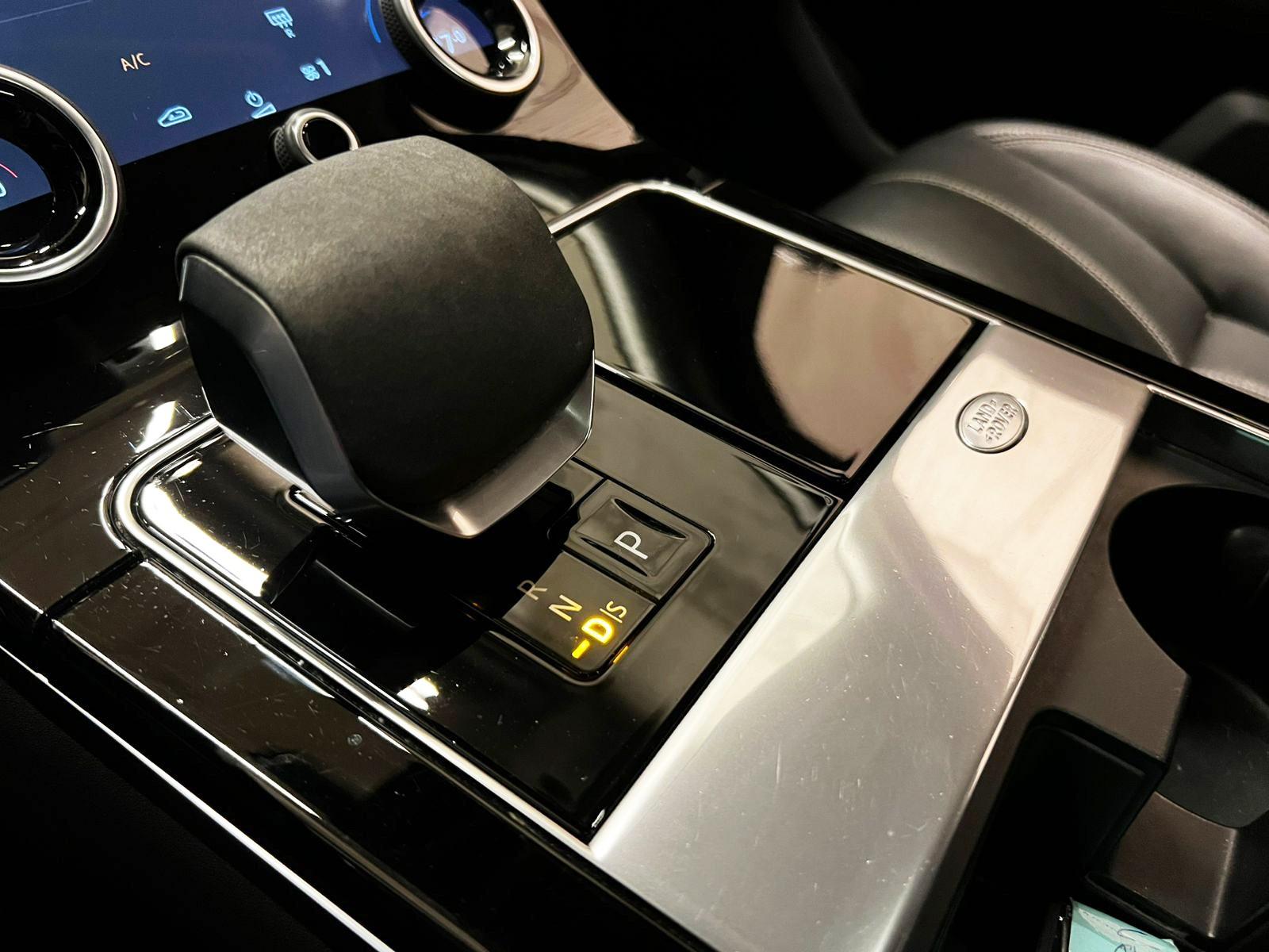 LAND ROVER RANGE ROVER VELAR SE 2.0 2023 - Imagen 17 de 20