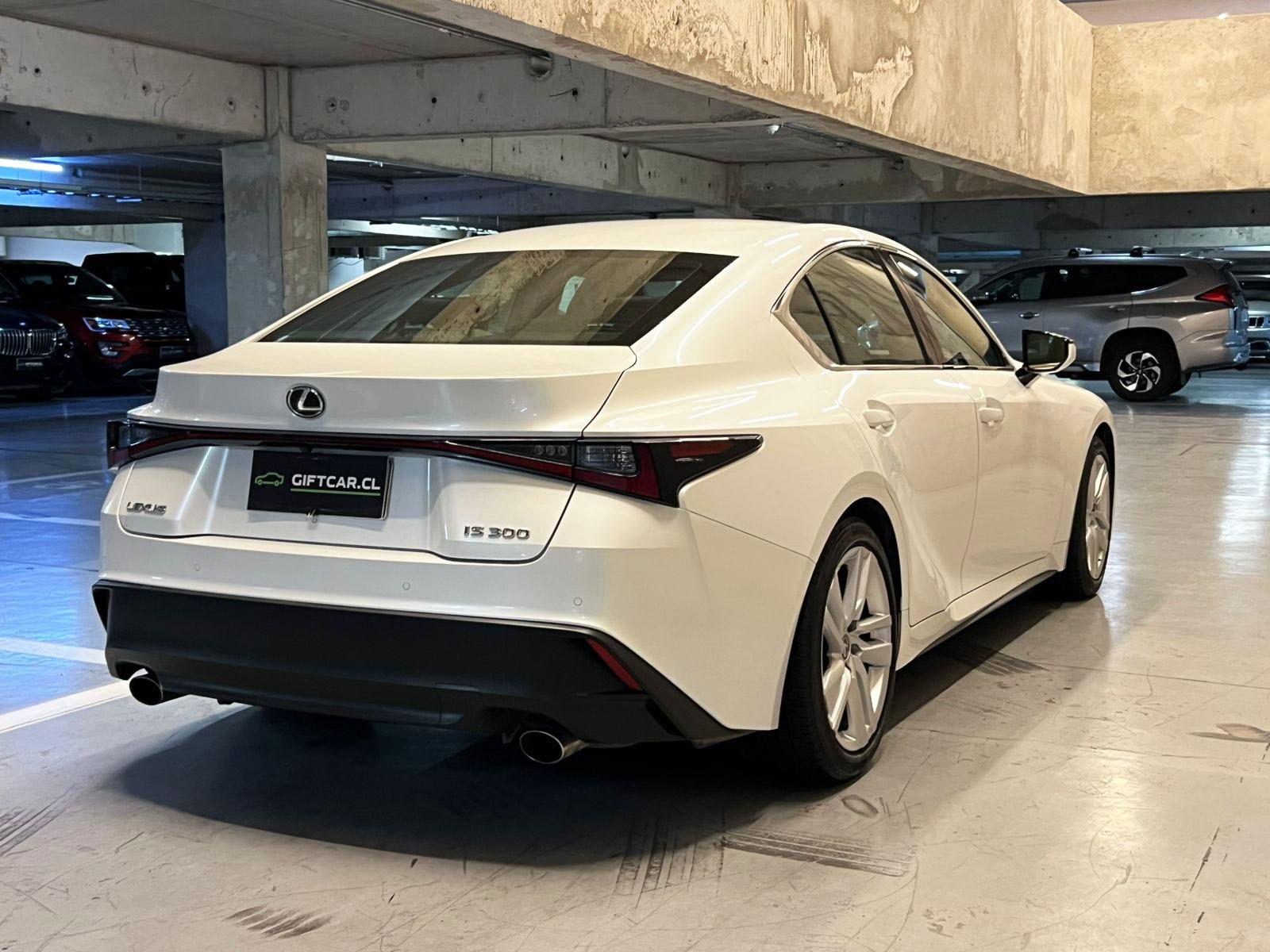 LEXUS IS 300 2024 - Imagen 6 de 20