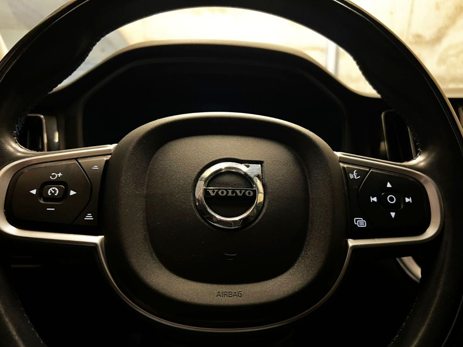 VOLVO XC60 T5 AWD 2.0 AT 2022 - Imagen 11 de 20