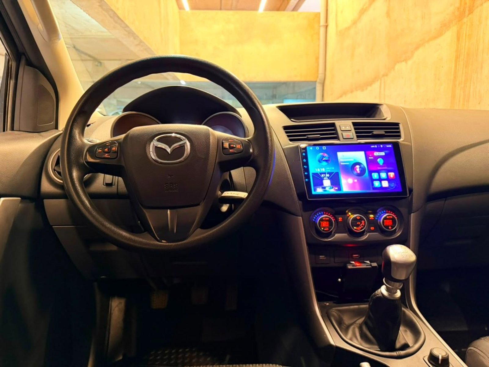 Mazda BT-50 SDX 4X4 MT 2.2 2020 - Imagen 9 de 18
