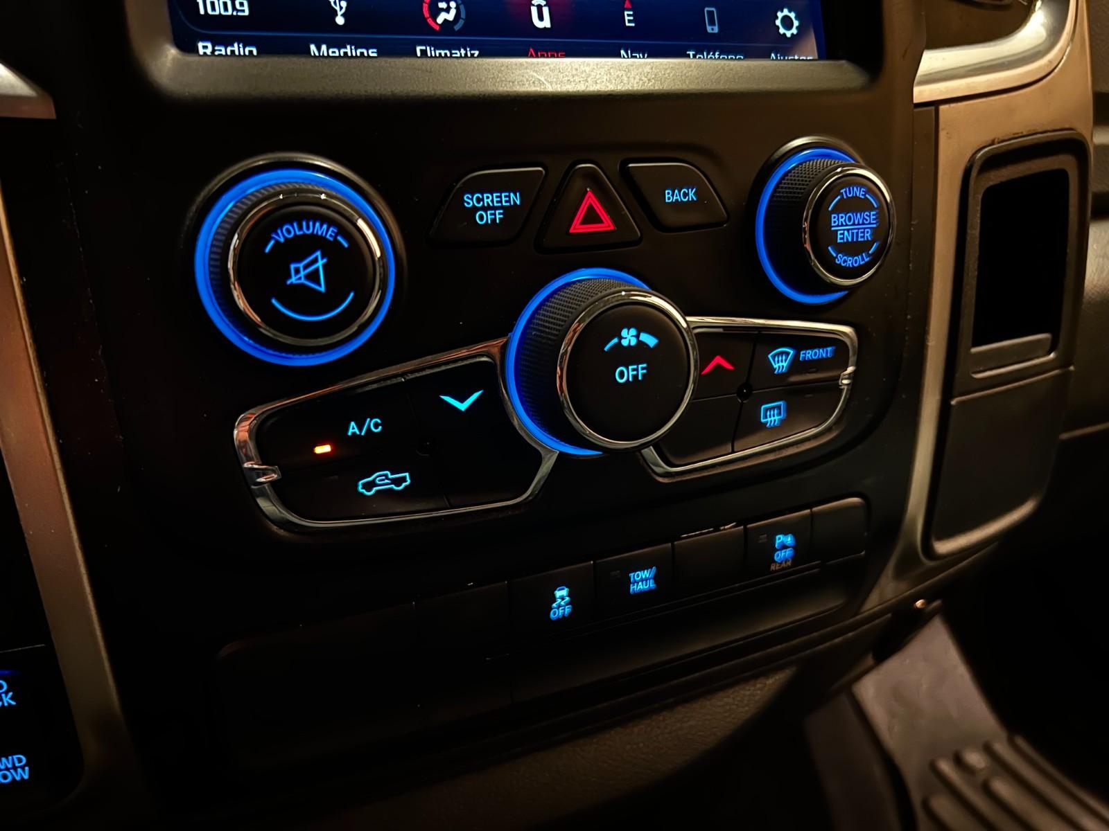RAM 1500 SLT 3.6 4X4 2018 - Imagen 16 de 20